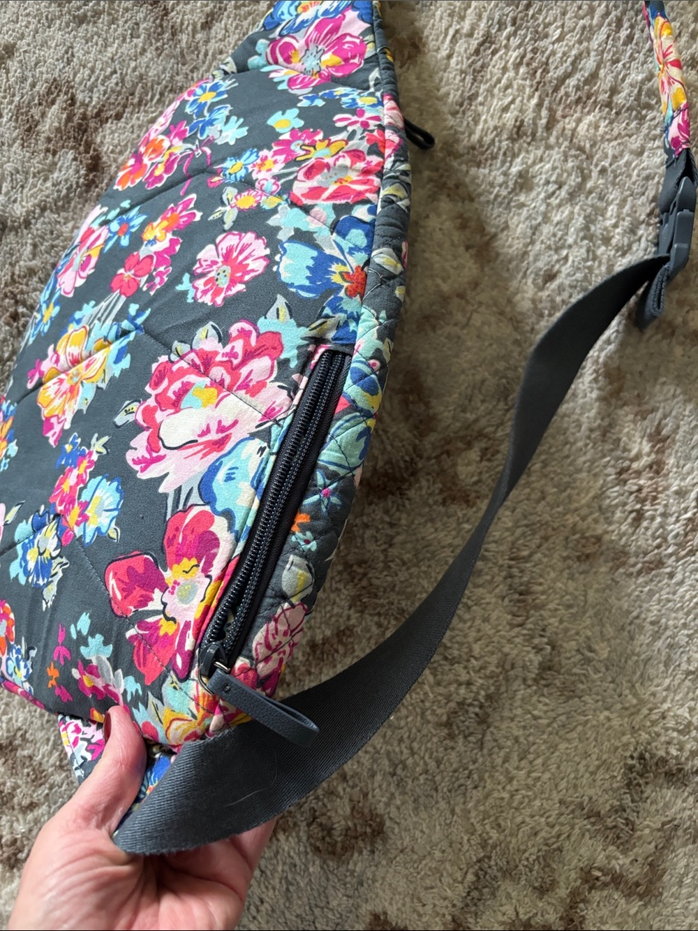 Vera Bradley Sling Backpack Pretty Posies Gray Quilted - Picture 3 of 5